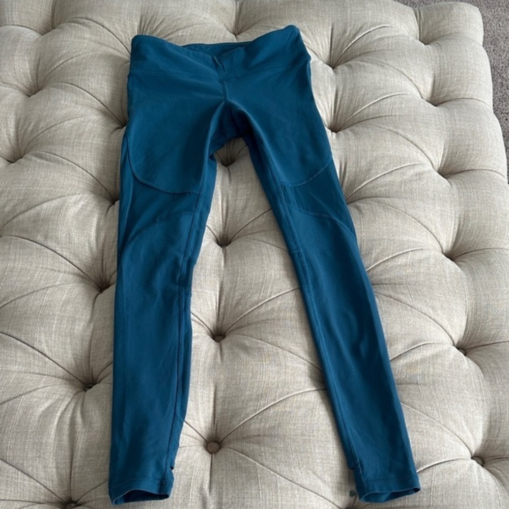 ALO Yoga Teal Leggings